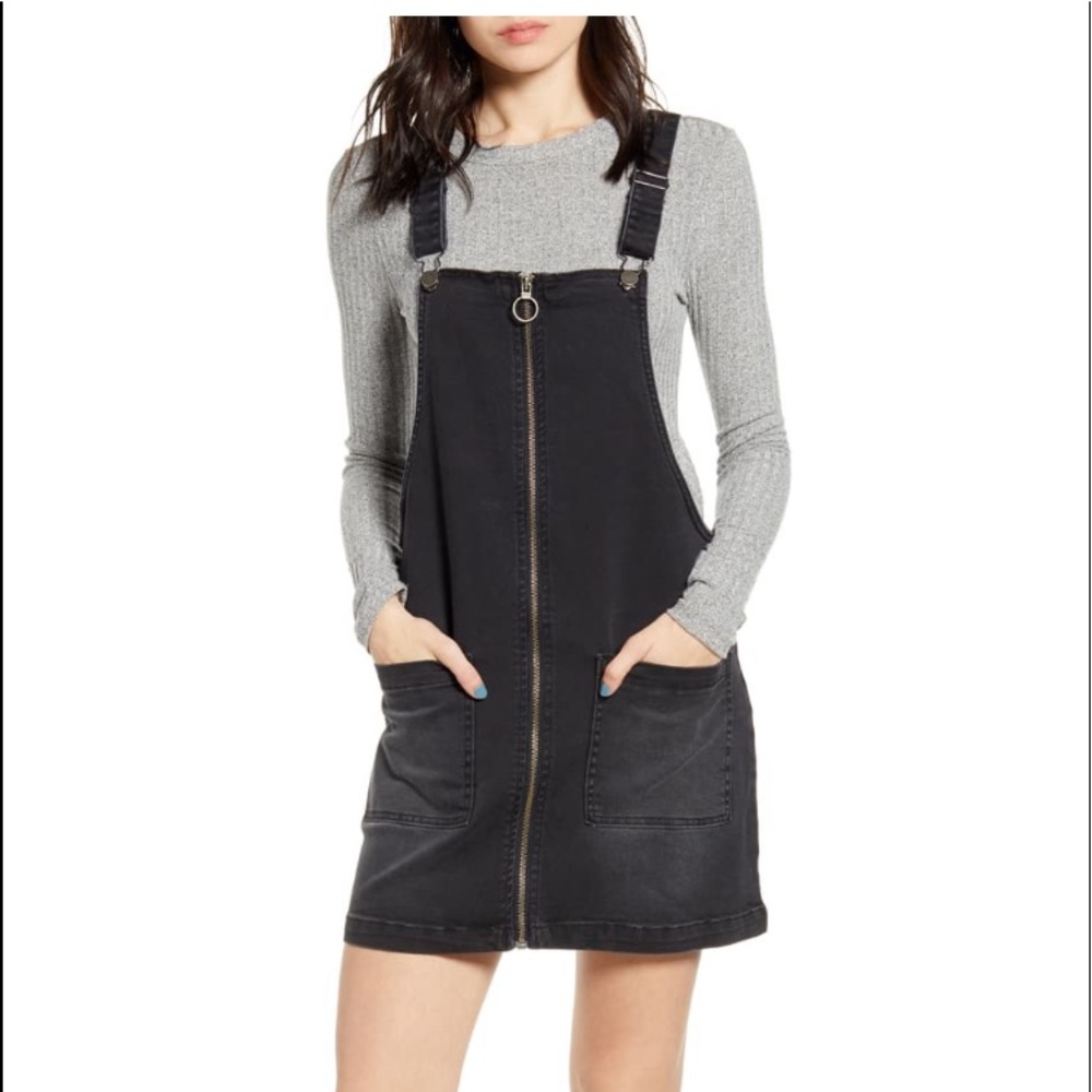 Women’s overall’s skirt/dress in black